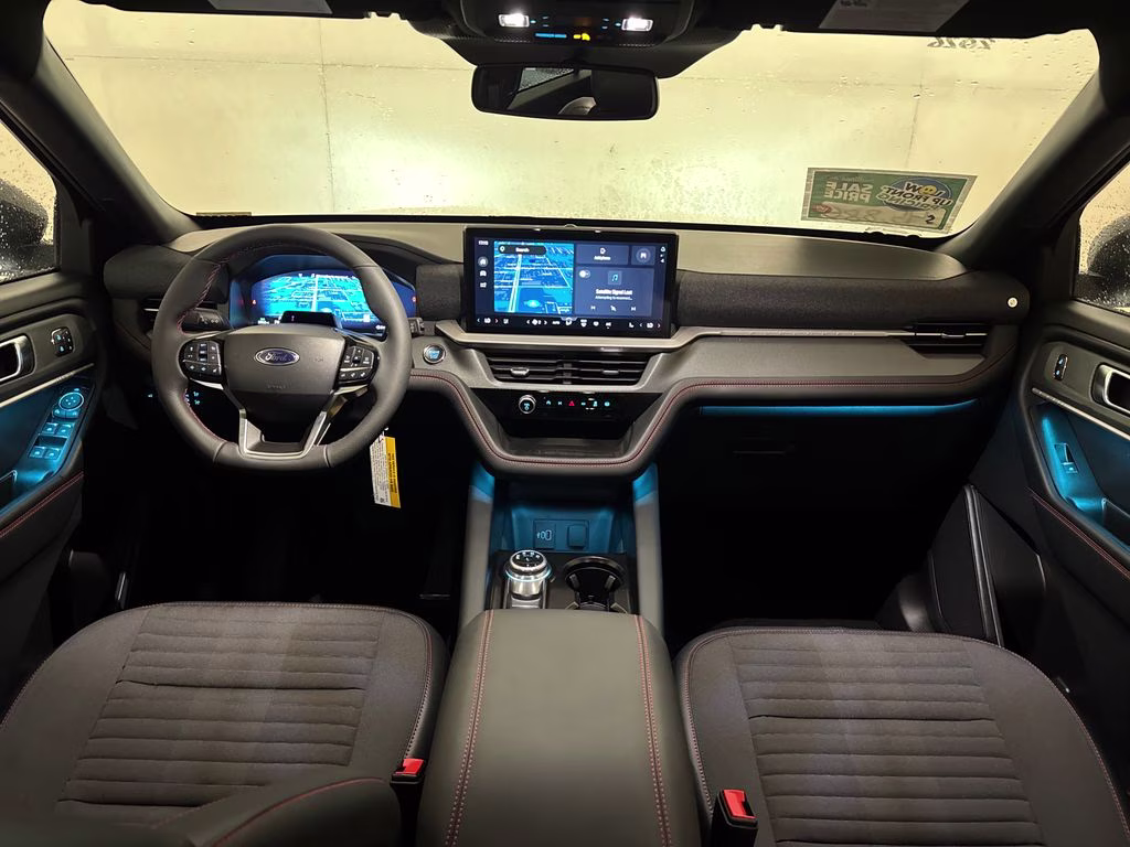2026 Star White Metallic Tri-Coat Ford Explorer ST-Line RWD SUV