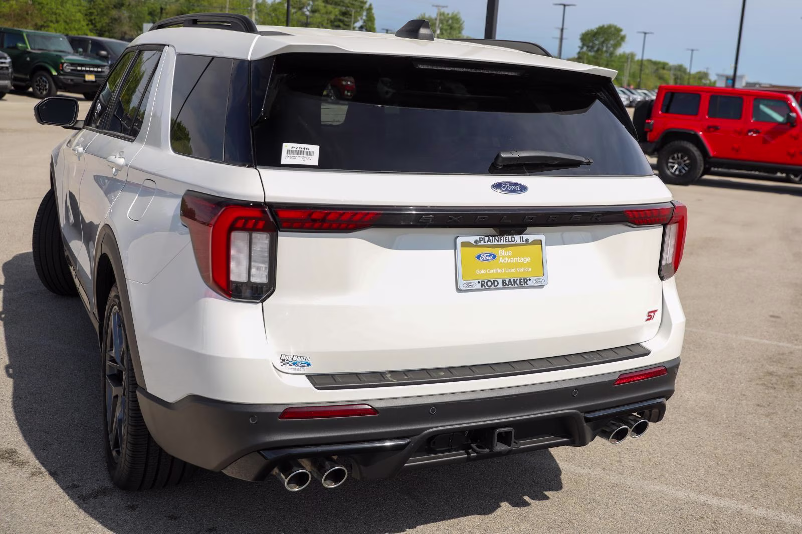 2025 Star White Metallic Tri-Coat Ford Explorer ST 4X4 SUV