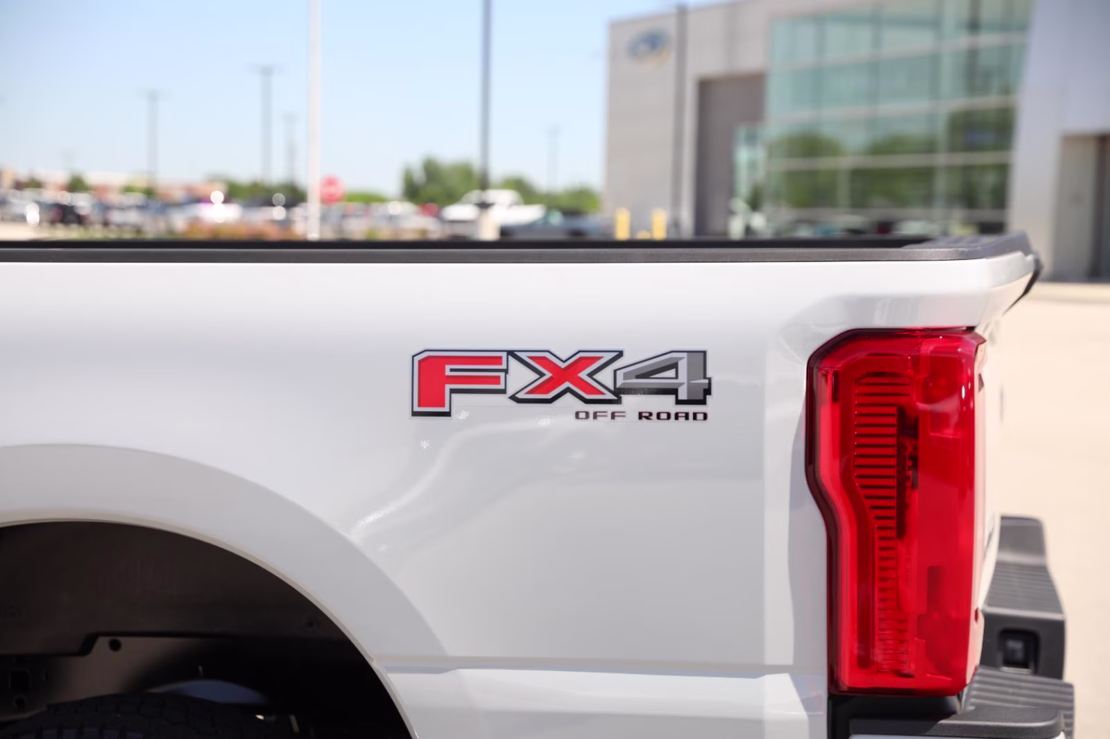 2026 Avalanche Ford Super Duty F-350 SRW XL 4X4 Truck