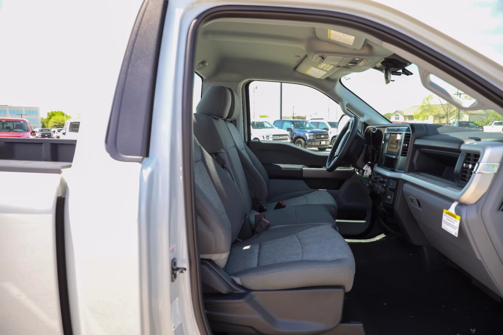 2026 Avalanche Ford Super Duty F-350 SRW XL 4X4 Truck
