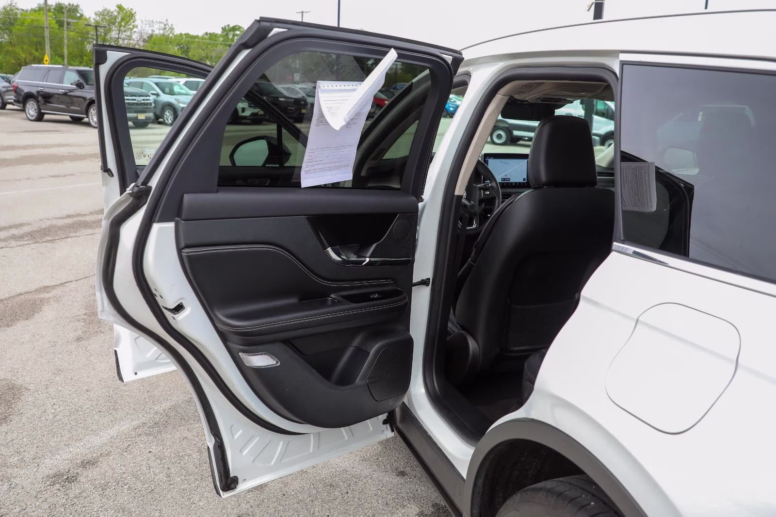 2023 Pristine White Metallic Tri-Coat Lincoln Corsair Reserve AWD SUV