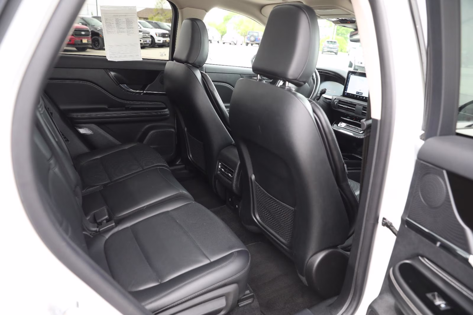 2023 Pristine White Metallic Tri-Coat Lincoln Corsair Reserve AWD SUV