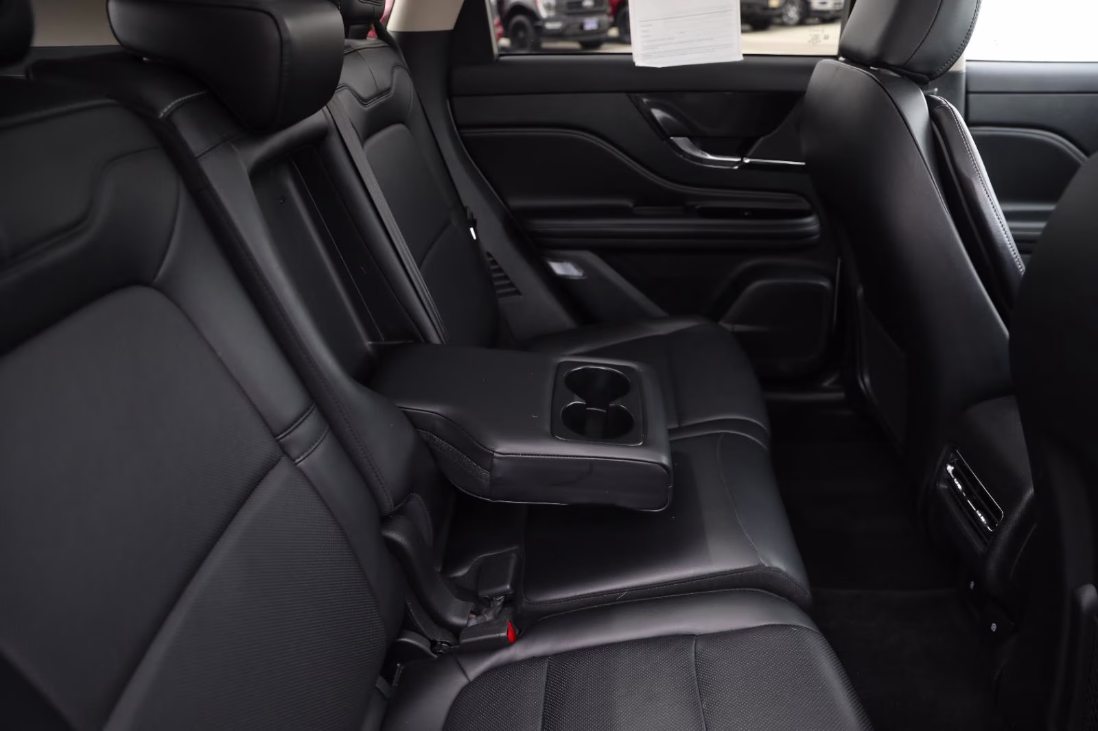 2023 Pristine White Metallic Tri-Coat Lincoln Corsair Reserve AWD SUV