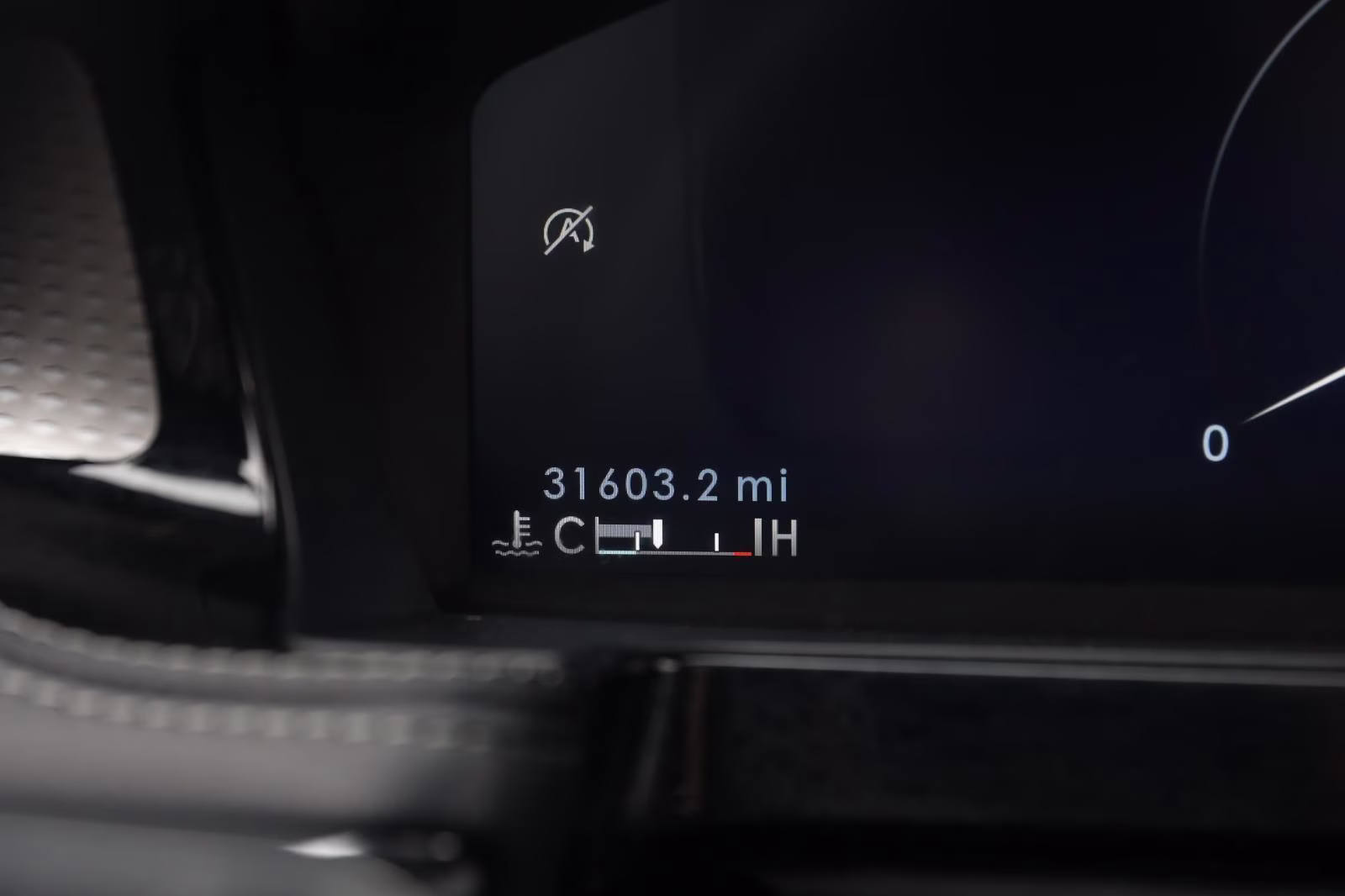 2023 Pristine White Metallic Tri-Coat Lincoln Corsair Reserve AWD SUV