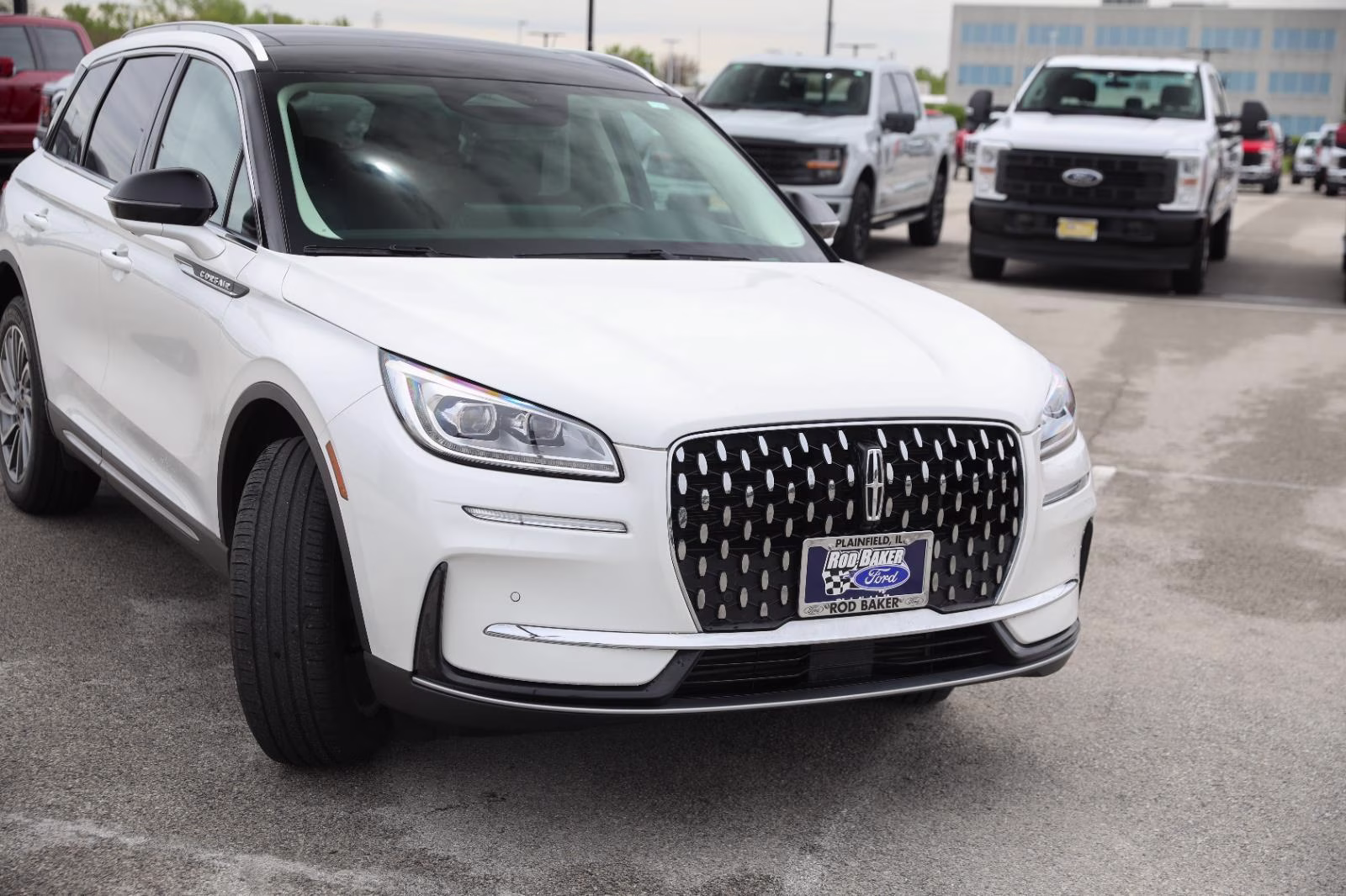 2023 Pristine White Metallic Tri-Coat Lincoln Corsair Reserve AWD SUV