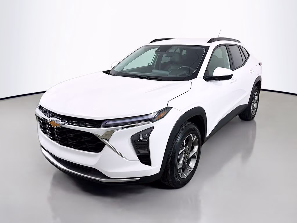 2025 Summit White Chevrolet Trax LT FWD SUV
