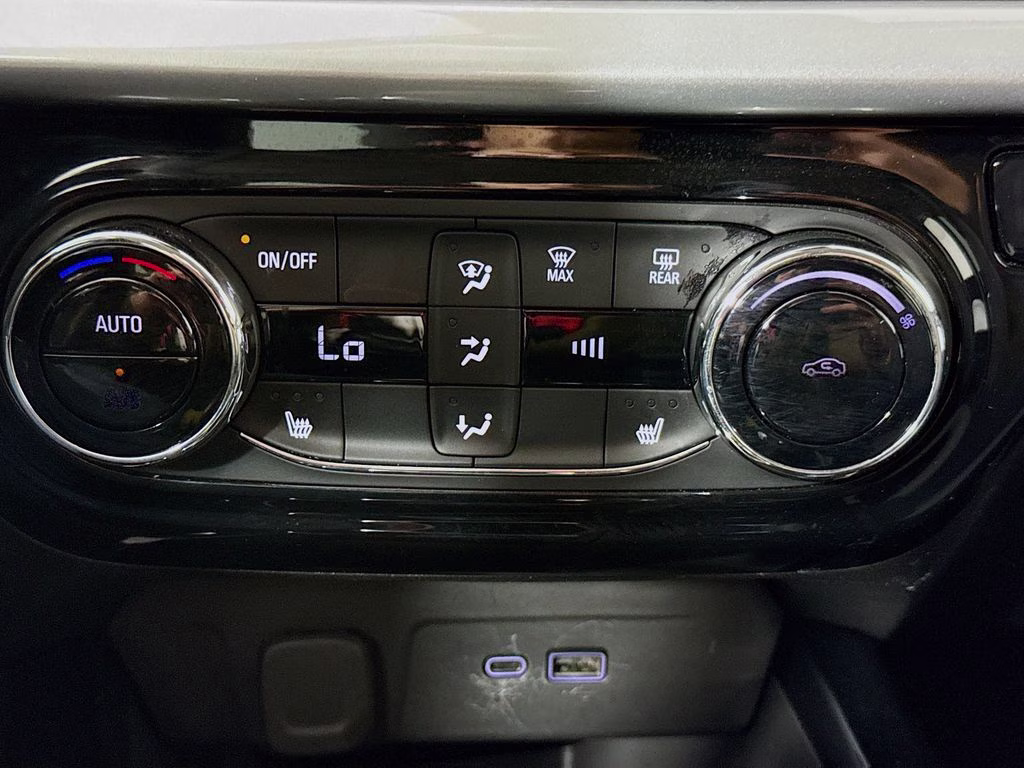 2025 Crimson Metallic Chevrolet Trax LT FWD SUV