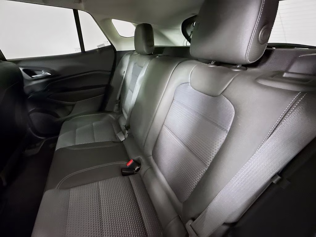 2025 Crimson Metallic Chevrolet Trax LT FWD SUV