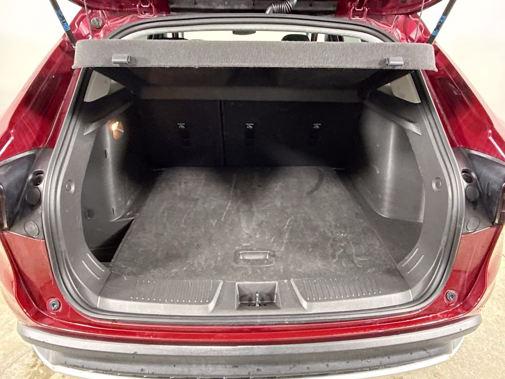 2025 Crimson Metallic Chevrolet Trax LT FWD SUV