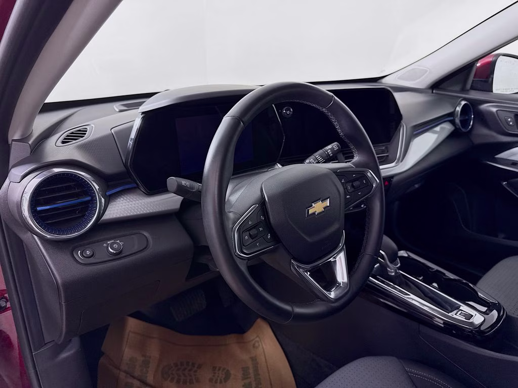 2025 Crimson Metallic Chevrolet Trax LT FWD SUV