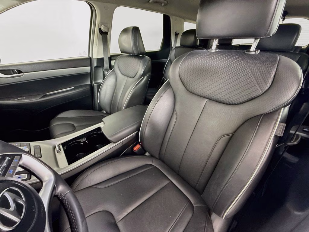 2025 Typhoon Silver Hyundai Palisade SEL AWD SUV
