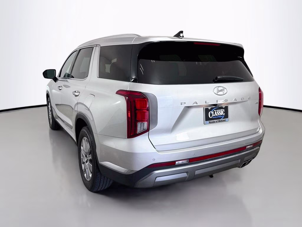 2025 Typhoon Silver Hyundai Palisade SEL AWD SUV