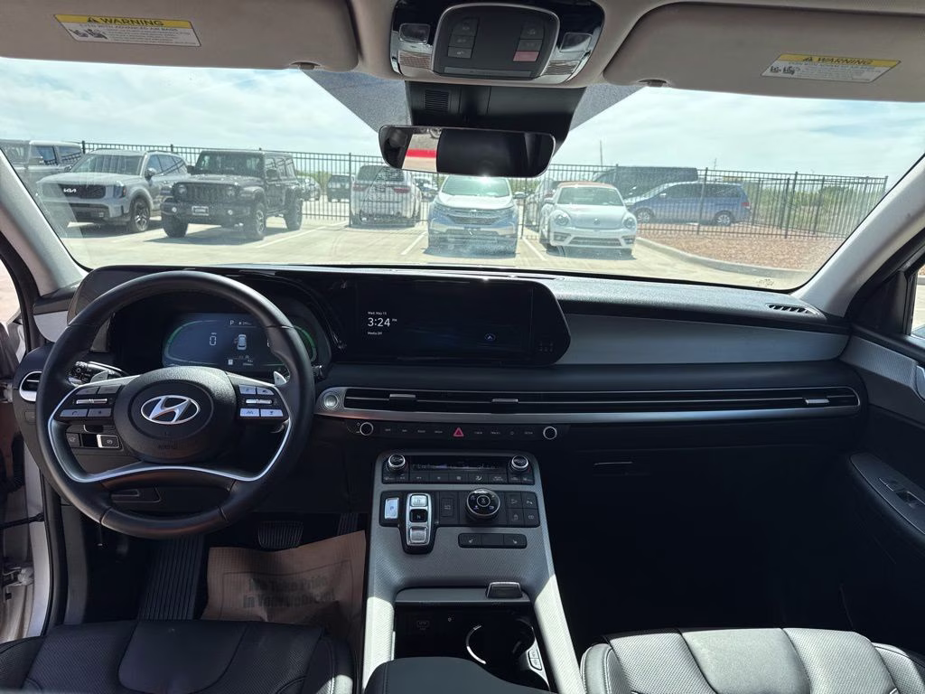 2025 Typhoon Silver Hyundai Palisade SEL AWD SUV