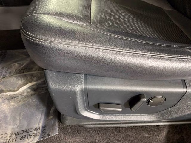 2021 Agate Black Metallic Ford Expedition XLT 4X4 SUV