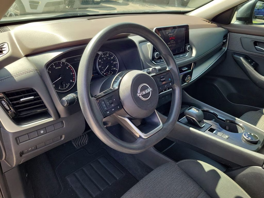 2022 Gun Metallic Nissan Rogue SV AWD SUV