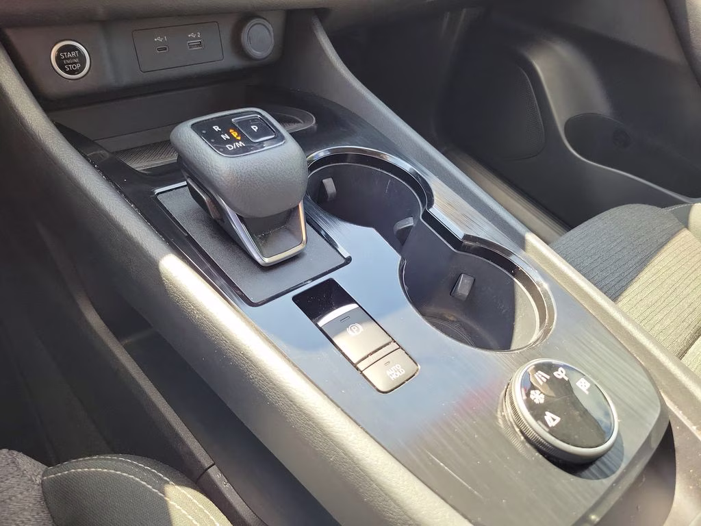 2022 Gun Metallic Nissan Rogue SV AWD SUV