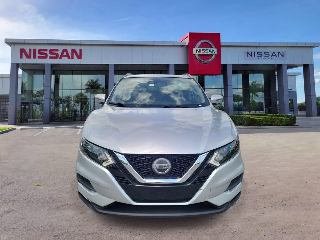 2022 Brilliant Silver Metallic Nissan Rogue Sport SV FWD SUV
