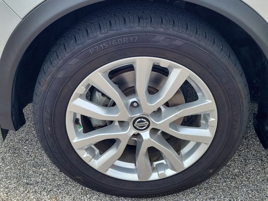 2022 Brilliant Silver Metallic Nissan Rogue Sport SV FWD SUV