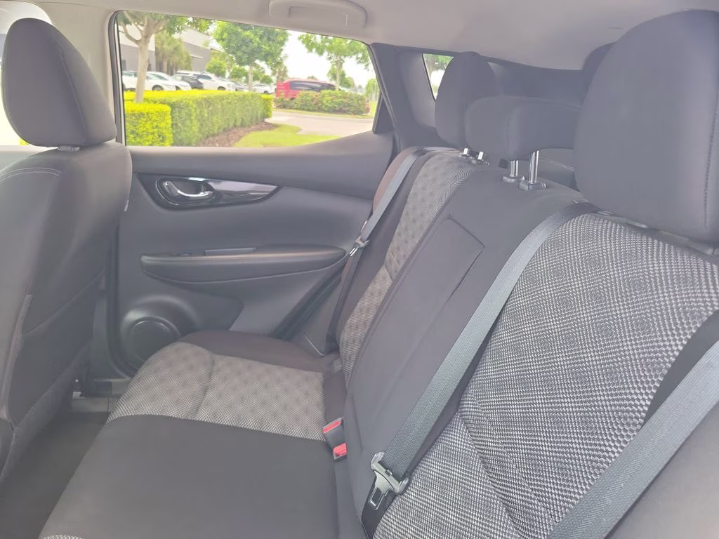 2022 Brilliant Silver Metallic Nissan Rogue Sport SV FWD SUV