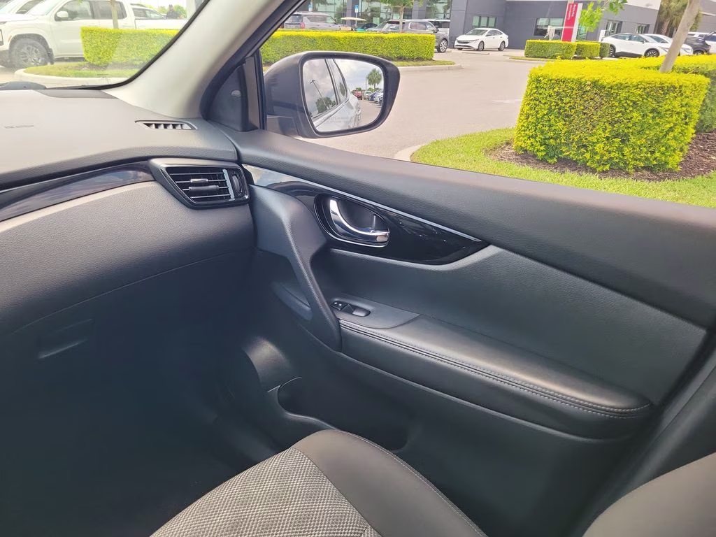 2022 Brilliant Silver Metallic Nissan Rogue Sport SV FWD SUV