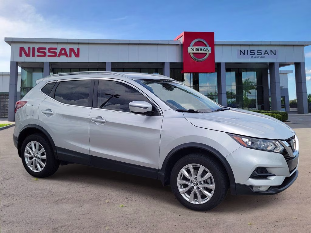 2022 Brilliant Silver Metallic Nissan Rogue Sport SV FWD SUV
