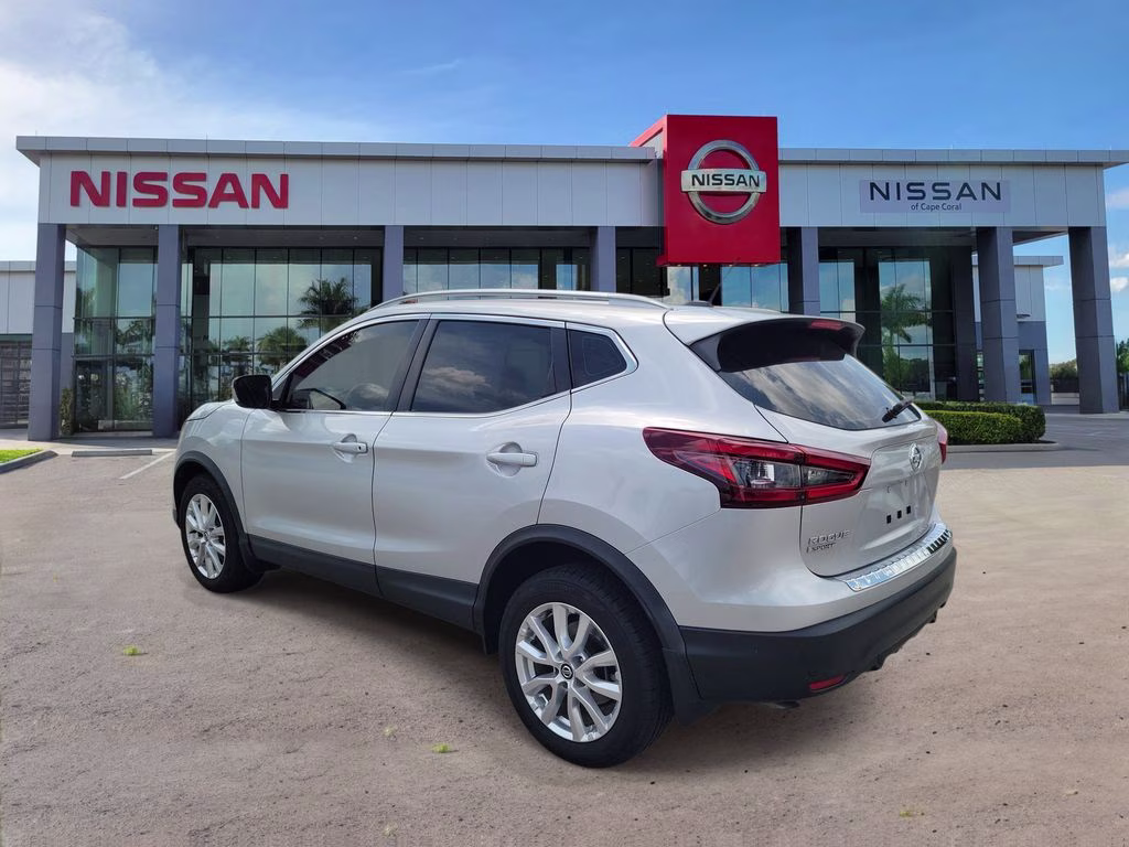 2022 Brilliant Silver Metallic Nissan Rogue Sport SV FWD SUV