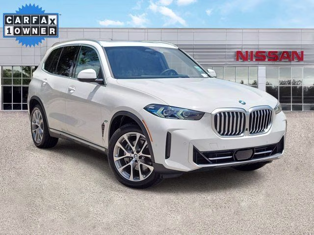 2025 Alpine White BMW X5 sDrive40i RWD SUV