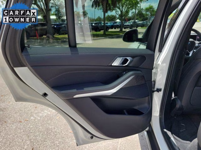 2025 Alpine White BMW X5 sDrive40i RWD SUV