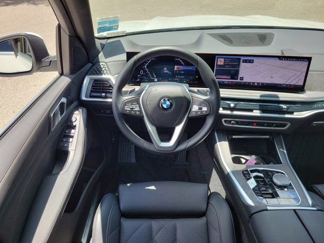 2025 Alpine White BMW X5 sDrive40i RWD SUV