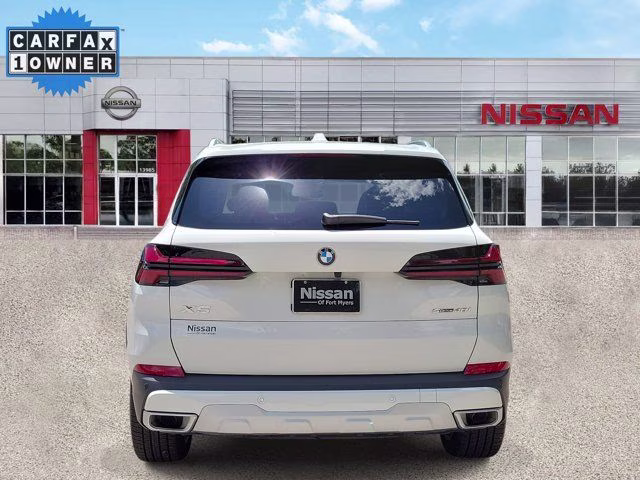 2025 Alpine White BMW X5 sDrive40i RWD SUV