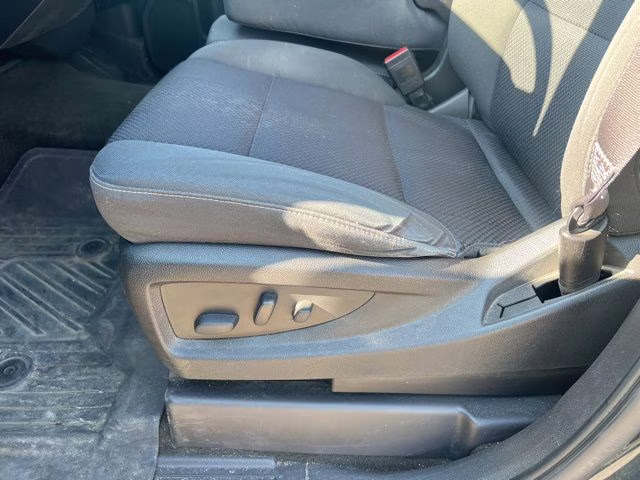 2017 Graphite Metallic Chevrolet Silverado 1500 LT 4X4 Truck