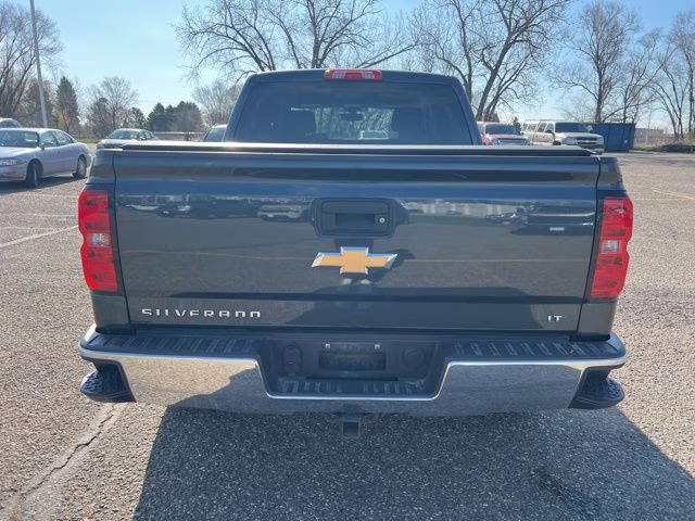 2017 Graphite Metallic Chevrolet Silverado 1500 LT 4X4 Truck