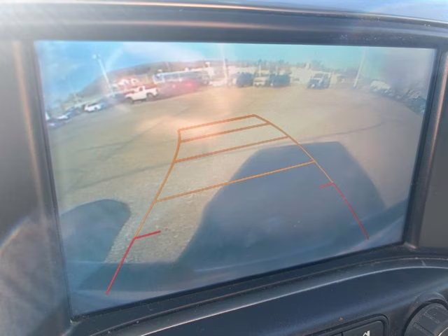 2017 Graphite Metallic Chevrolet Silverado 1500 LT 4X4 Truck