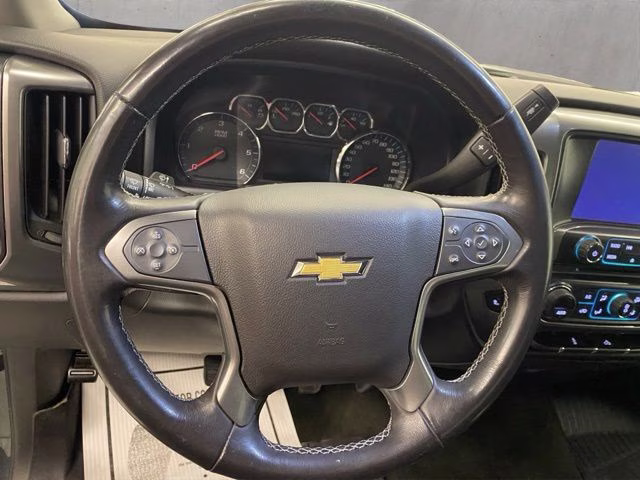 2017 Graphite Metallic Chevrolet Silverado 1500 LT 4X4 Truck