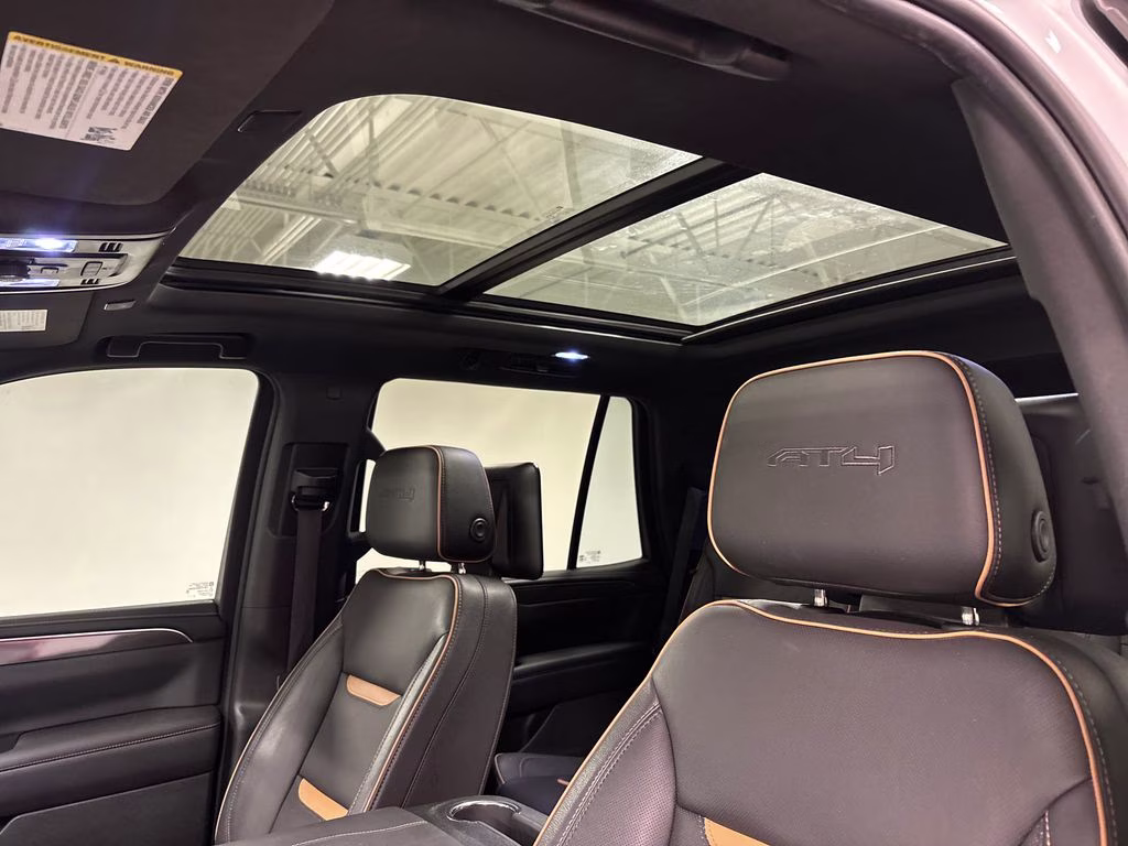 2023 Summit White GMC Yukon AT4 4X4 SUV