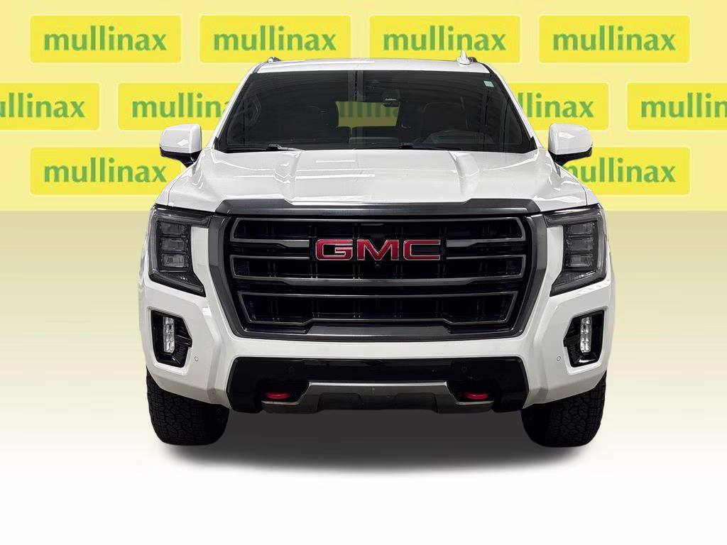 2023 Summit White GMC Yukon AT4 4X4 SUV
