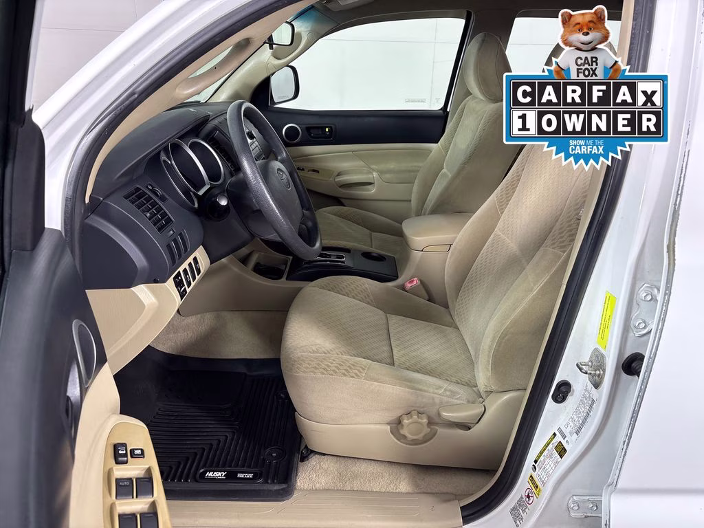 2009 Super White Toyota Tacoma PreRunner RWD Truck