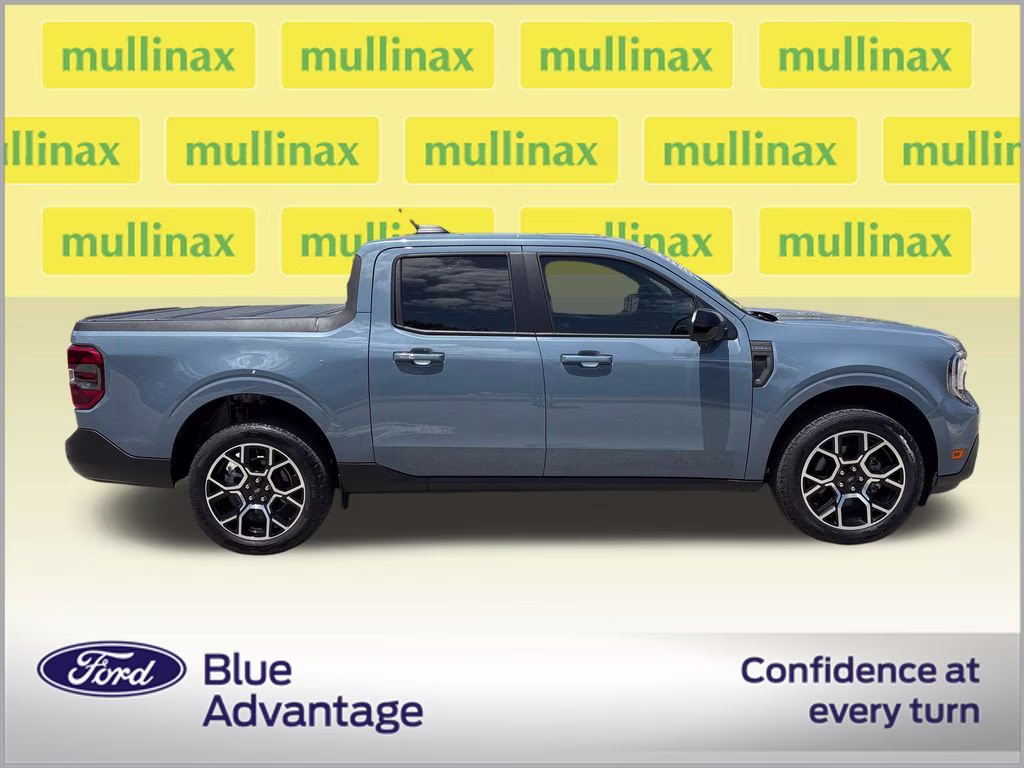 2025 Azure Gray Metallic Tri-Coat Ford Maverick Lariat AWD Truck