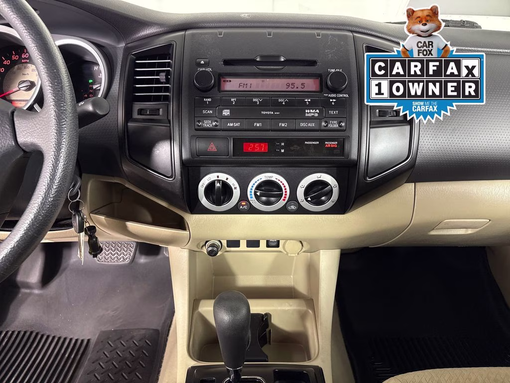 2009 Super White Toyota Tacoma PreRunner RWD Truck