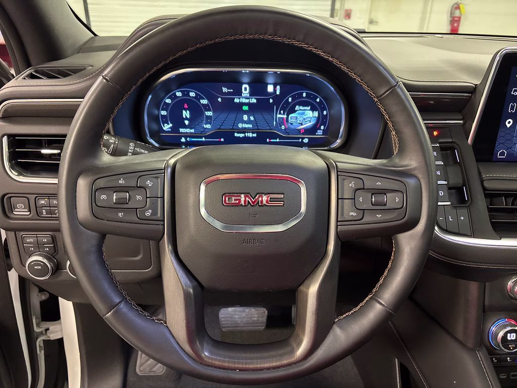 2023 Summit White GMC Yukon AT4 4X4 SUV