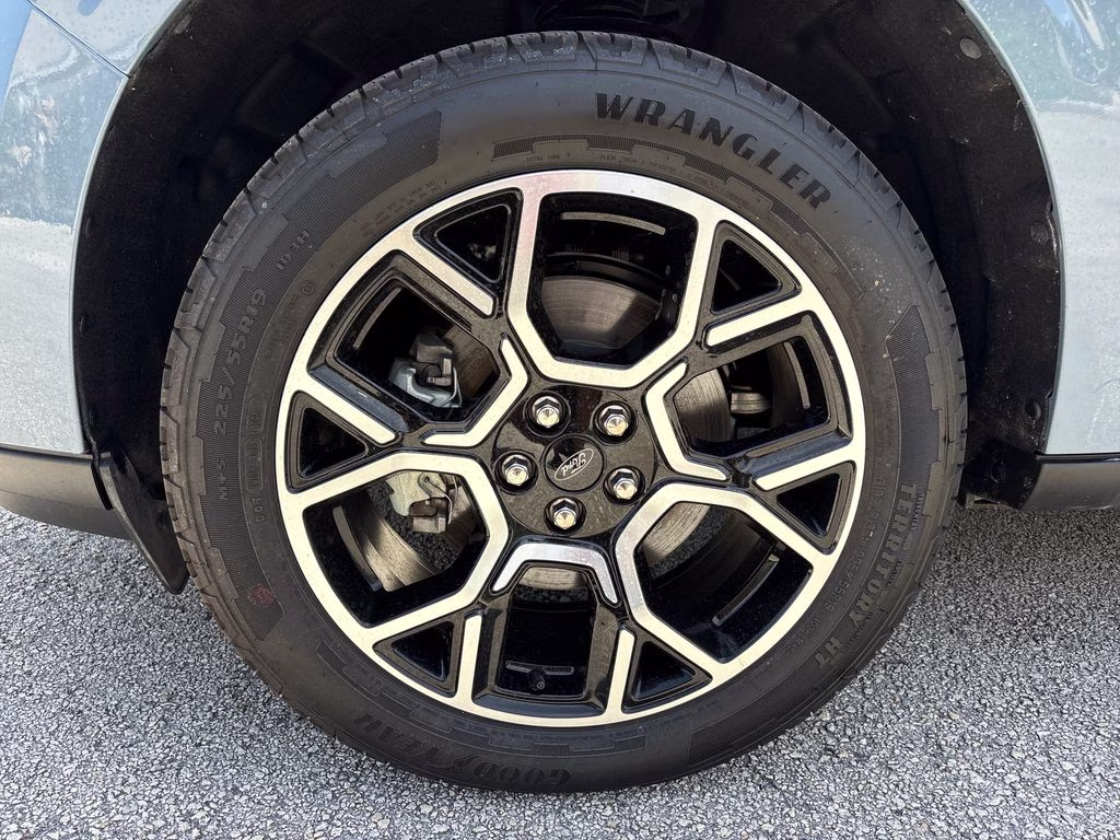 2025 Azure Gray Metallic Tri-Coat Ford Maverick Lariat AWD Truck