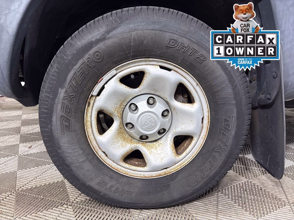 2009 Super White Toyota Tacoma PreRunner RWD Truck