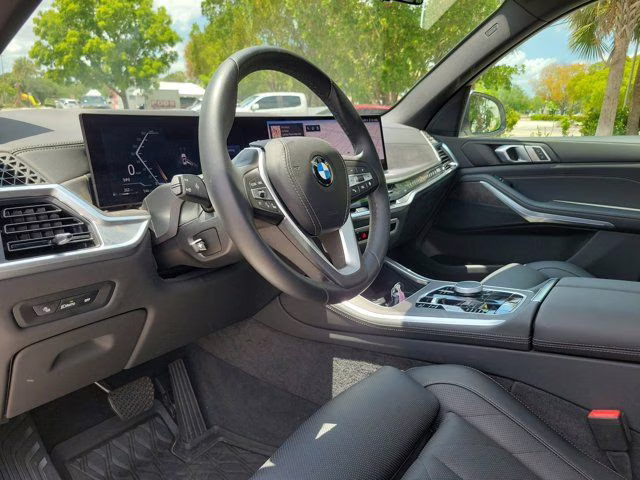 2025 Alpine White BMW X5 sDrive40i RWD SUV