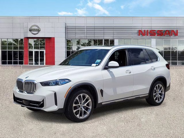 2025 Alpine White BMW X5 sDrive40i RWD SUV