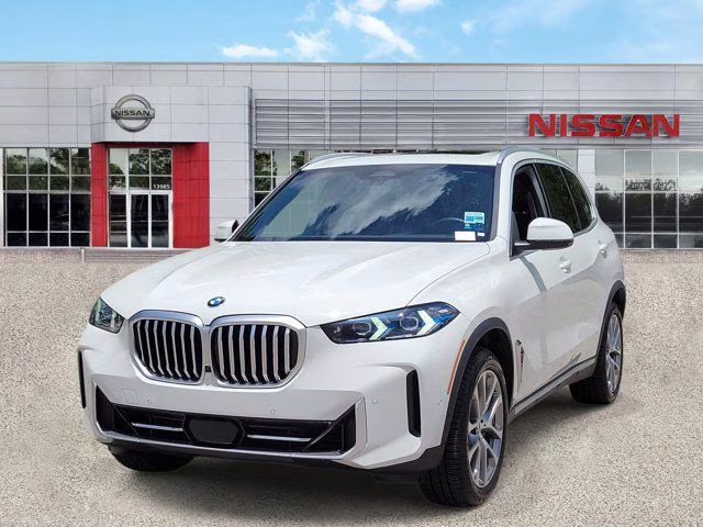 2025 Alpine White BMW X5 sDrive40i RWD SUV