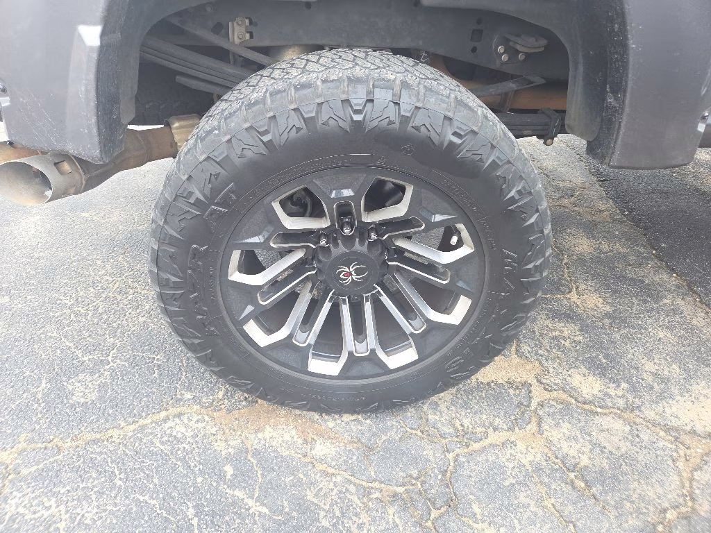 2022 Carbonized Gray Metallic Ford F-250SD Lariat 4X4 Truck