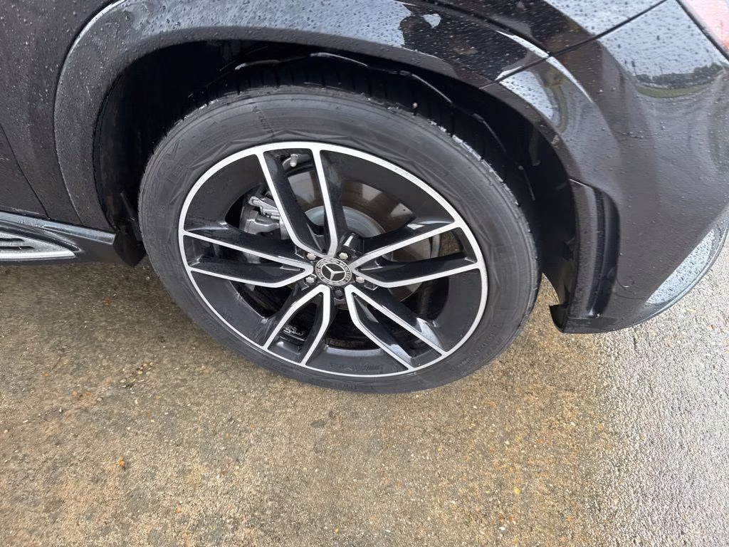 2021 Black Mercedes-Benz GLE GLE 450 AWD SUV