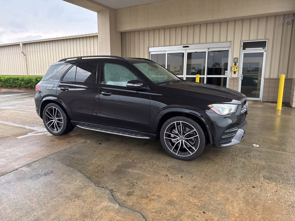 2021 Black Mercedes-Benz GLE GLE 450 AWD SUV