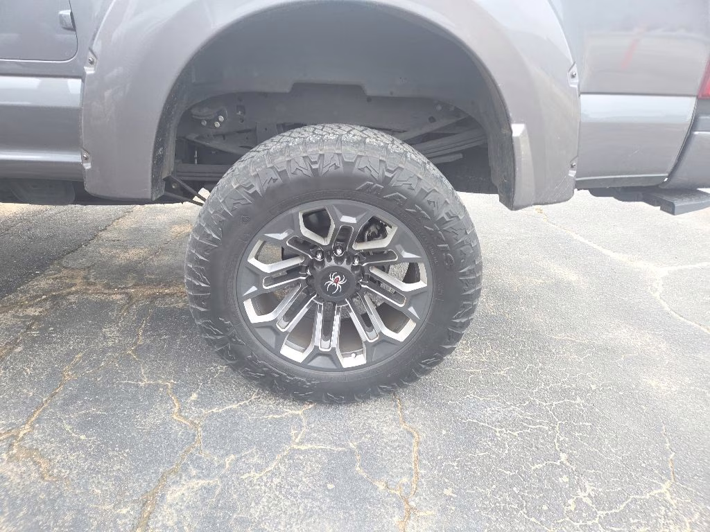 2022 Carbonized Gray Metallic Ford Super Duty F-250 SRW Lariat 4X4 Truck