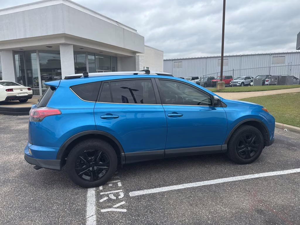 2018 Electric Storm Blue Toyota RAV4 LE FWD SUV
